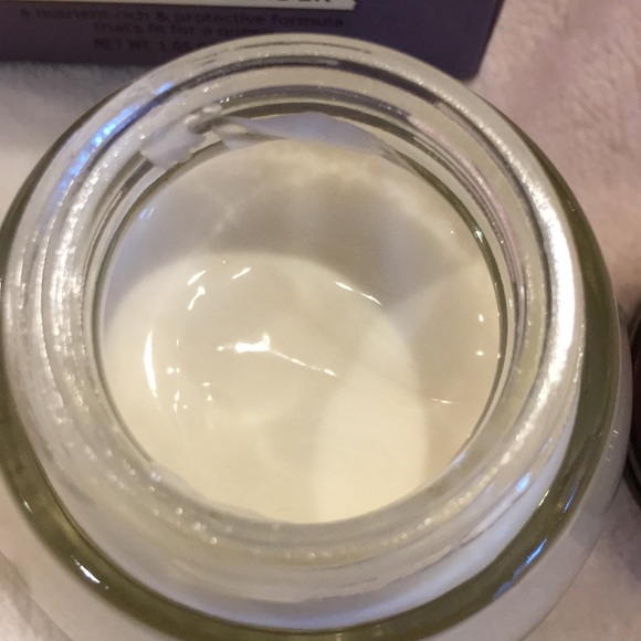 Savannah Bee Co Rosemary Lavender Royal Jelly Body Butter 1.65 oz NWT Boxed - Picture 10 of 15